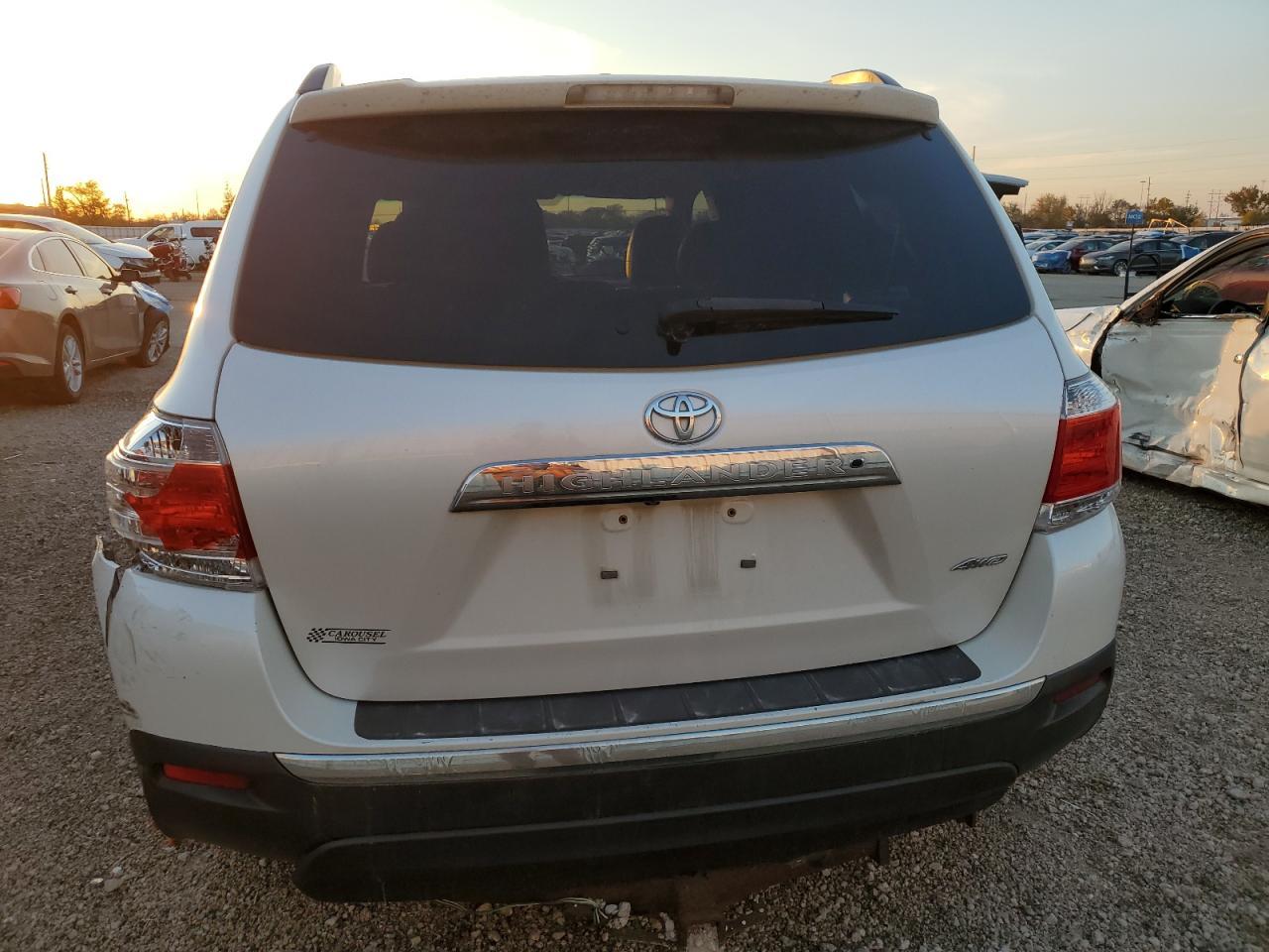 2012 TOYOTA HIGHLANDER