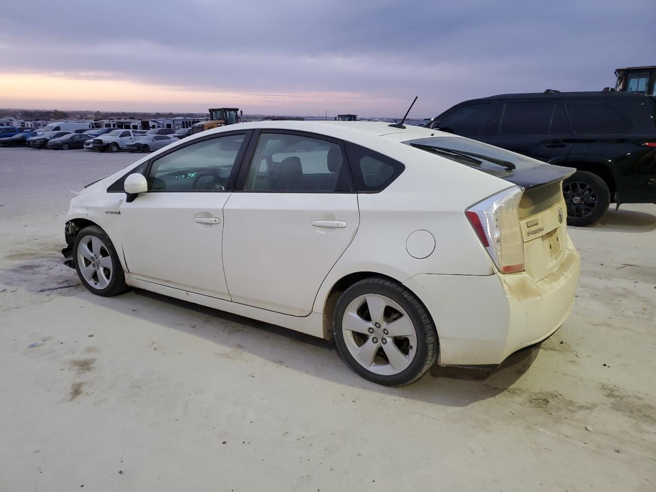 2011 TOYOTA PRIUS