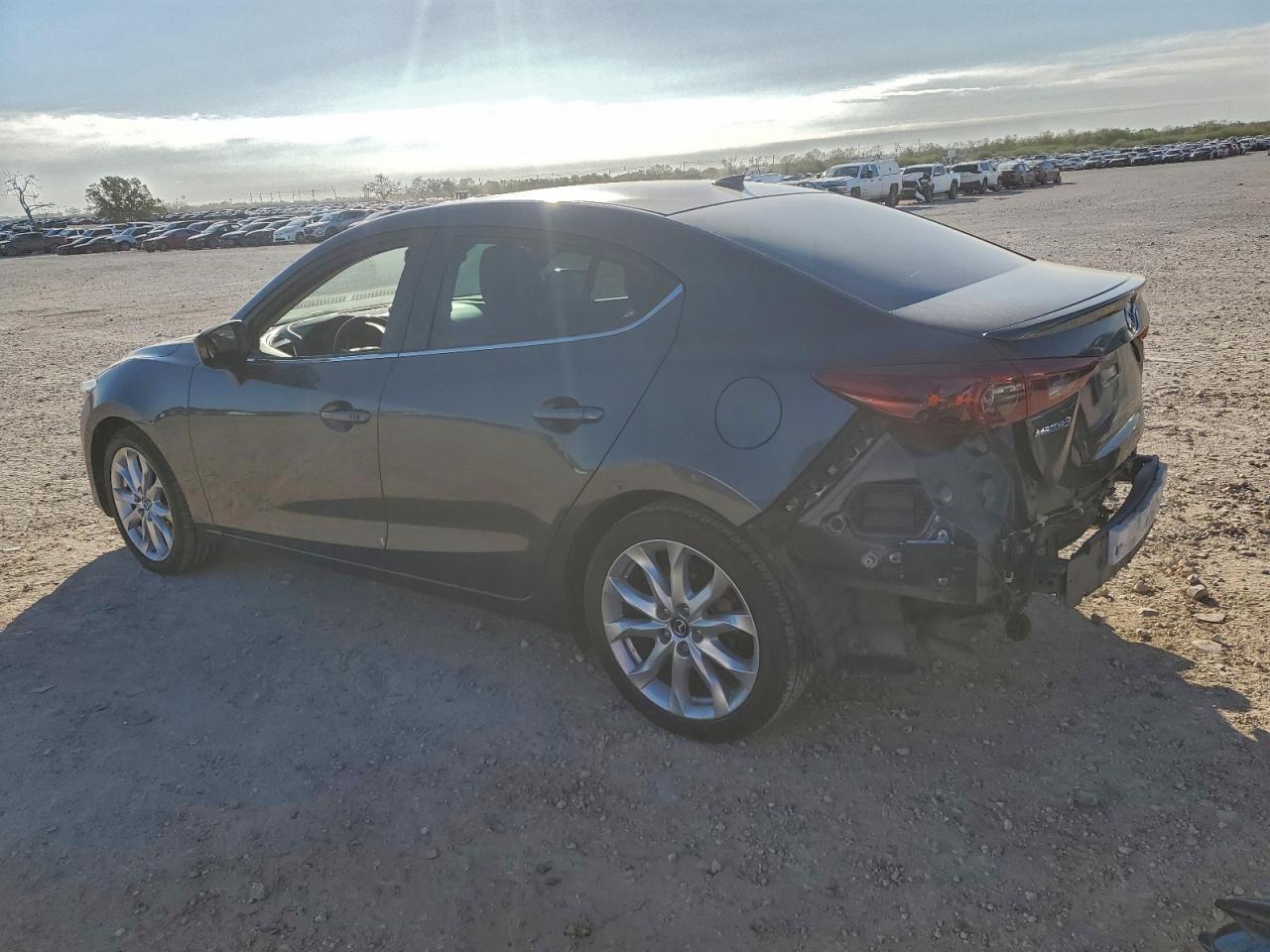 2015 MAZDA 3