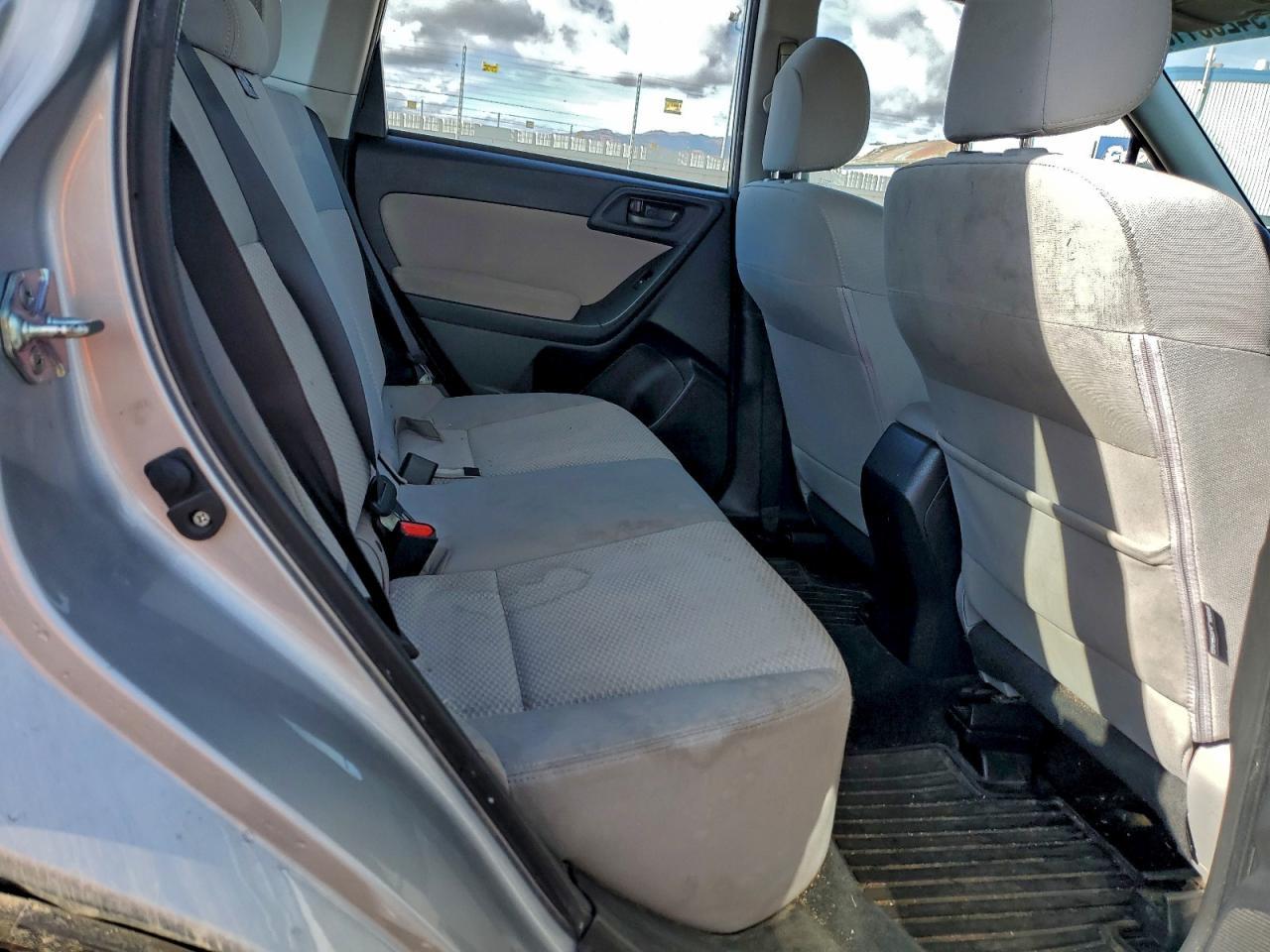 2015 SUBARU FORESTER