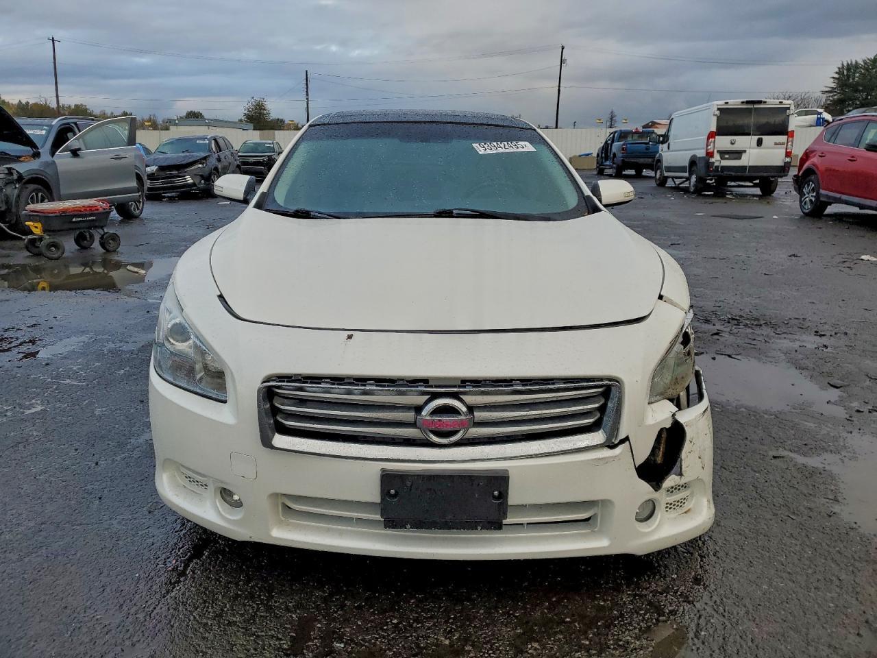 2012 NISSAN Maxima
