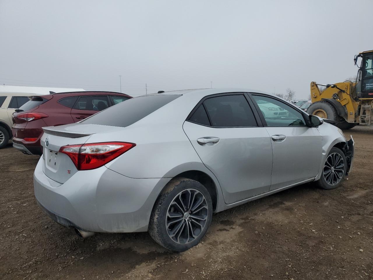 2015 TOYOTA COROLLA