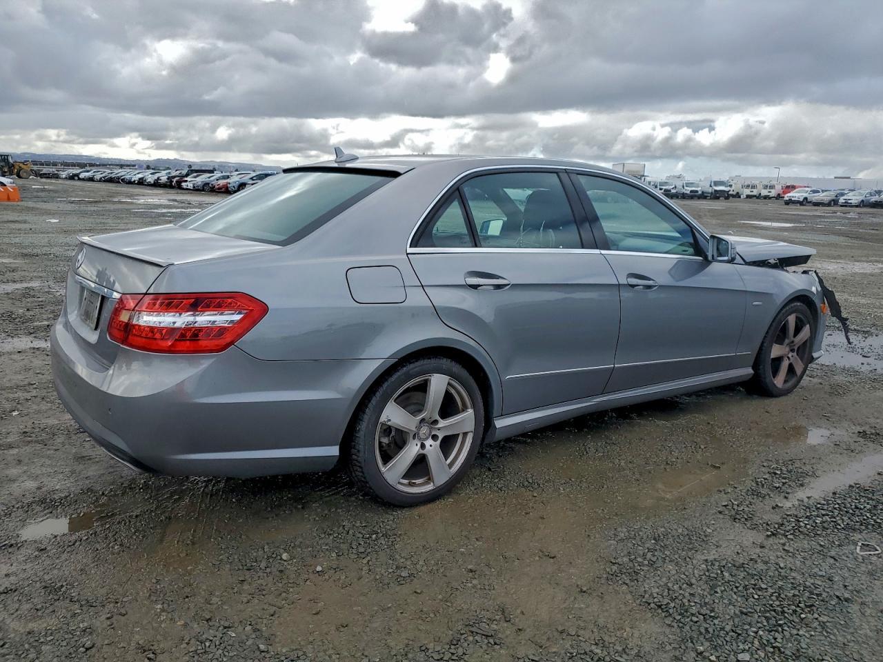 2012 MERCEDES-BENZ E-Class