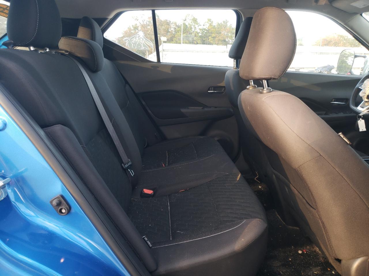 2021 NISSAN KICKS