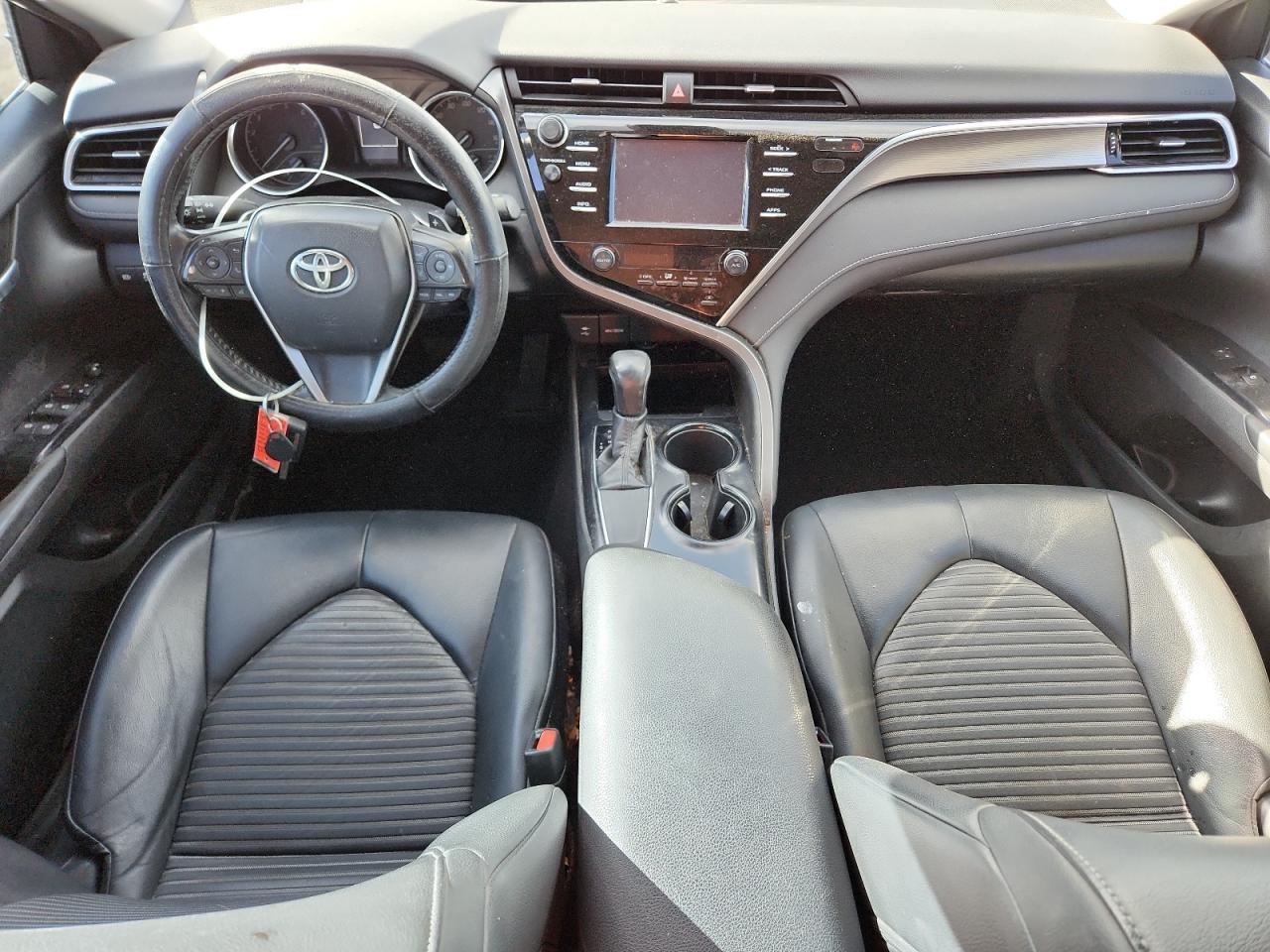 2018 TOYOTA CAMRY