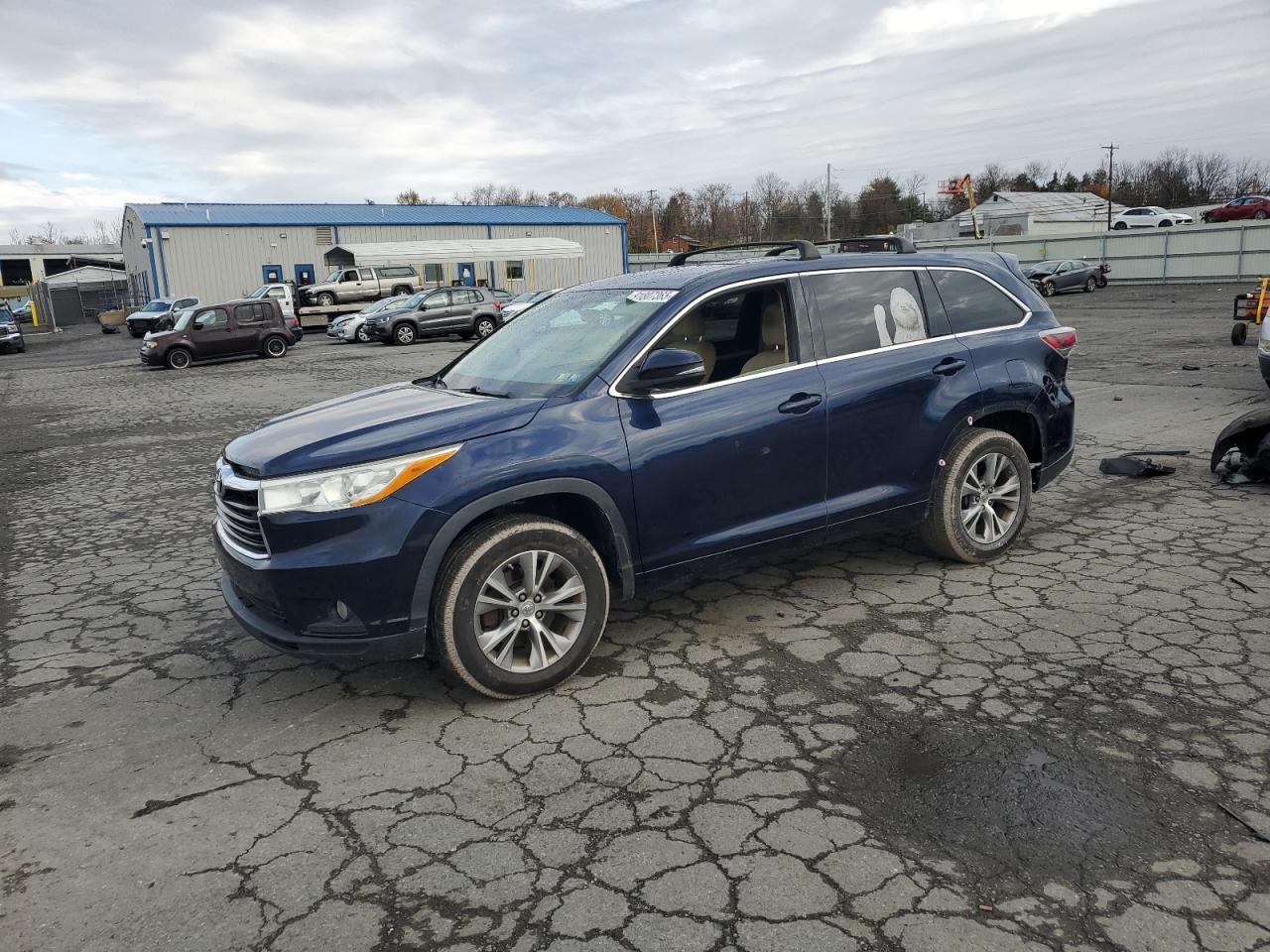 2014 TOYOTA HIGHLANDER