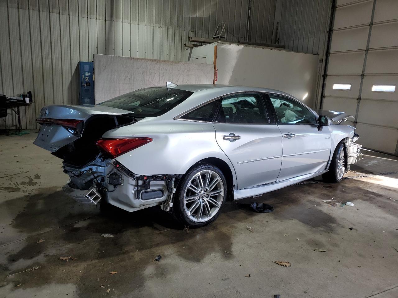 2021 TOYOTA Avalon