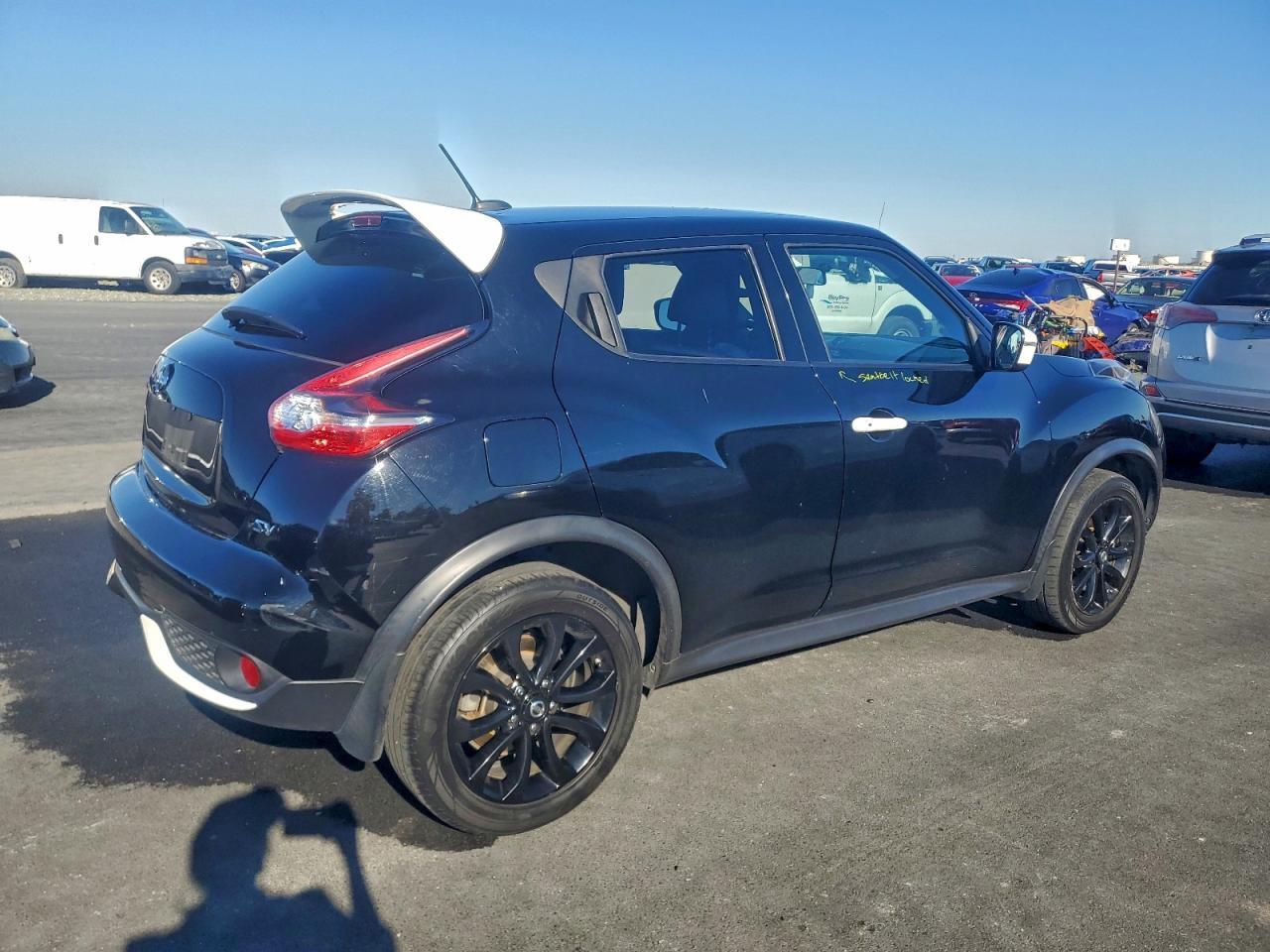2017 NISSAN Juke