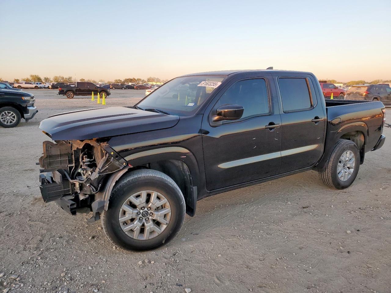 2022 NISSAN Frontier