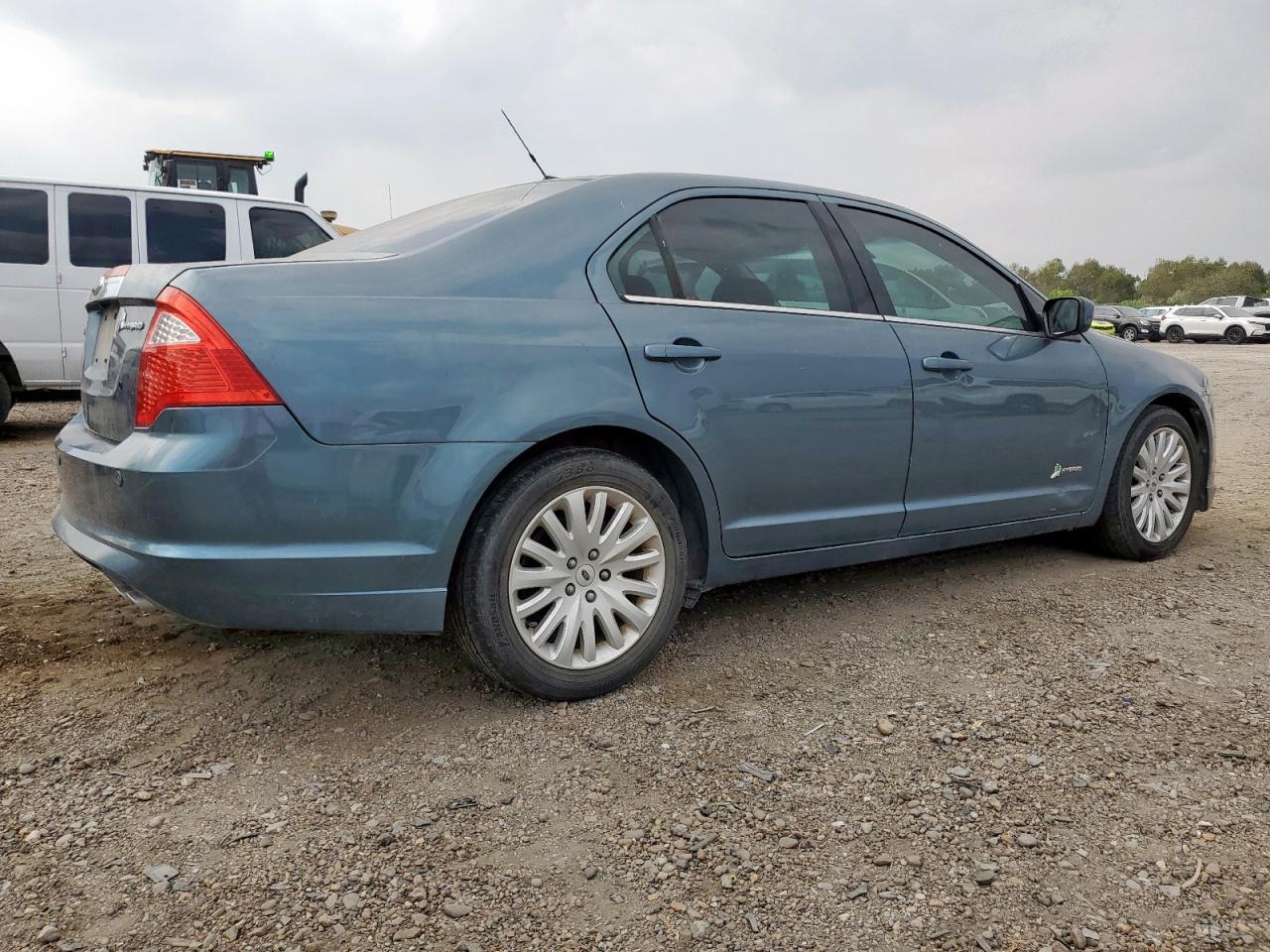 2011 FORD FUSION