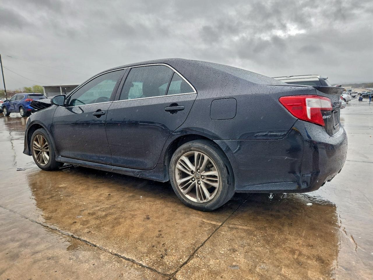 2014 TOYOTA CAMRY