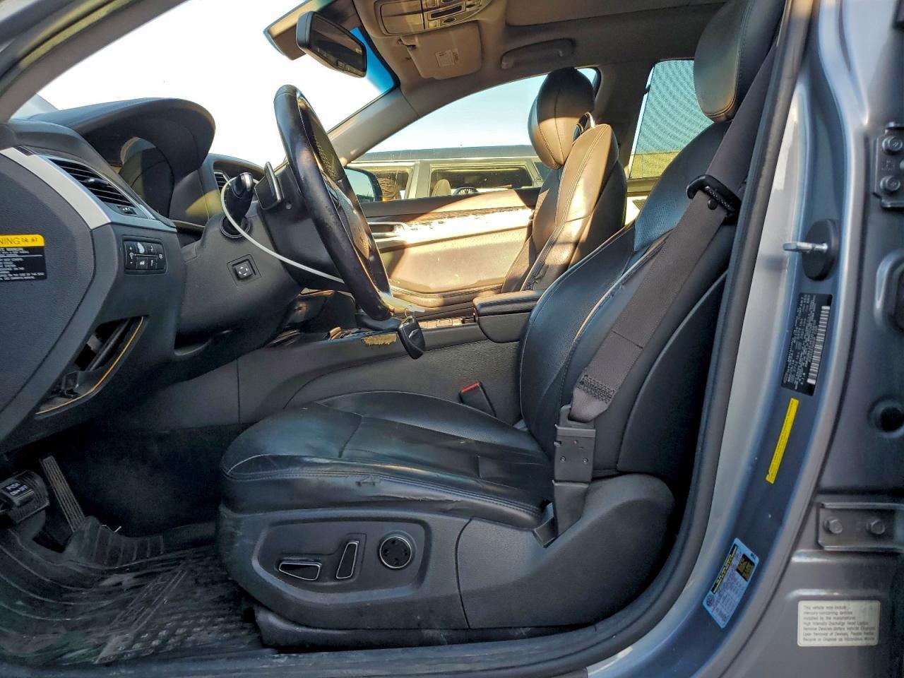 2015 HYUNDAI GENESIS