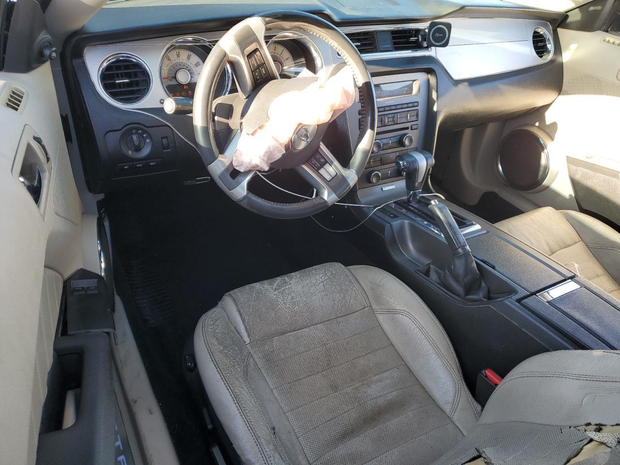 2010 FORD MUSTANG