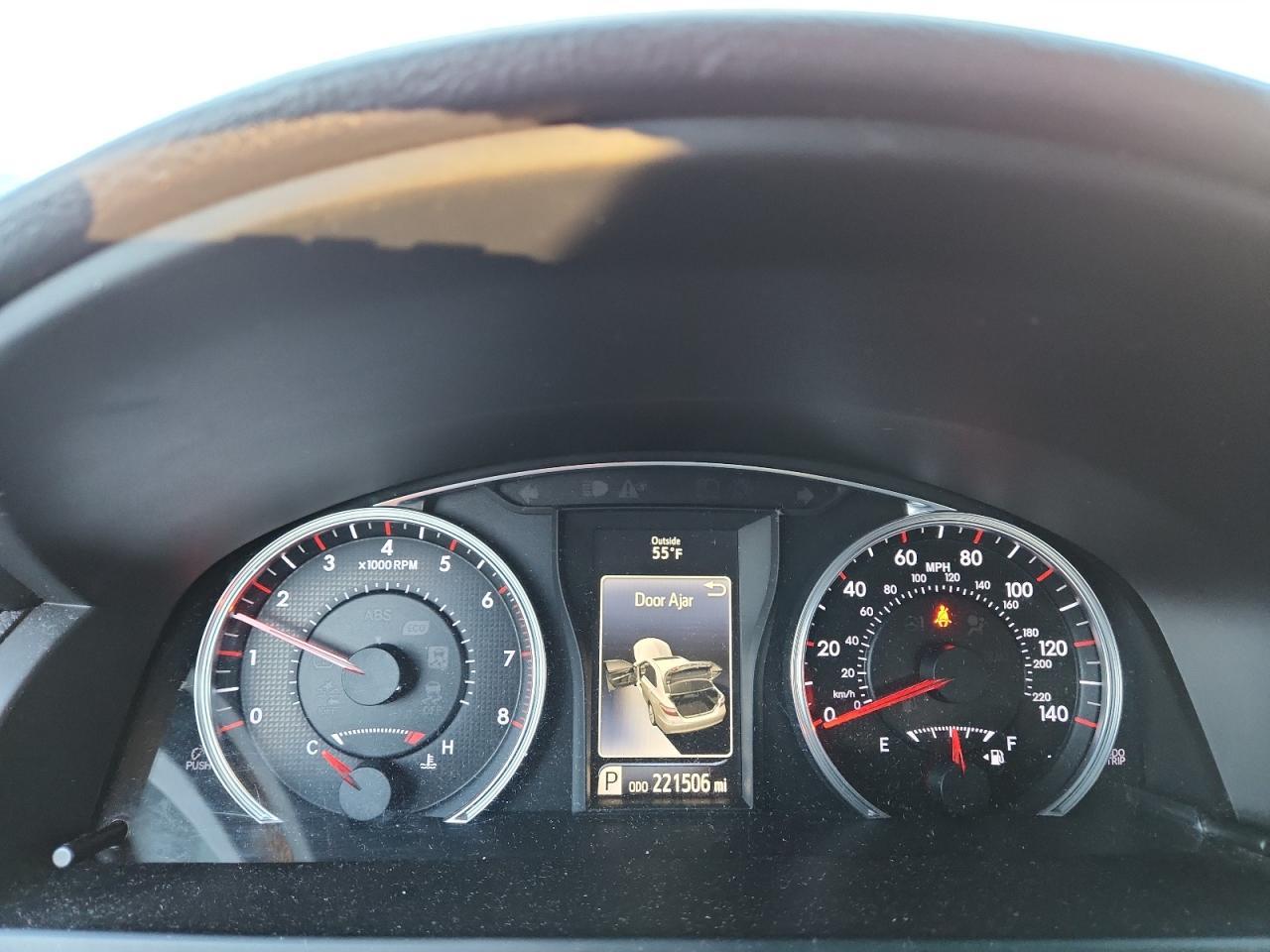 2016 TOYOTA CAMRY