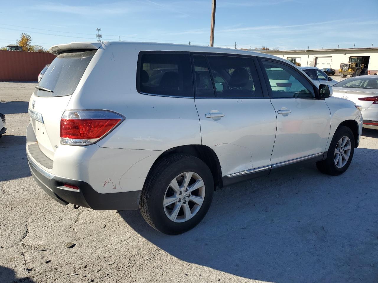 2013 TOYOTA HIGHLANDER
