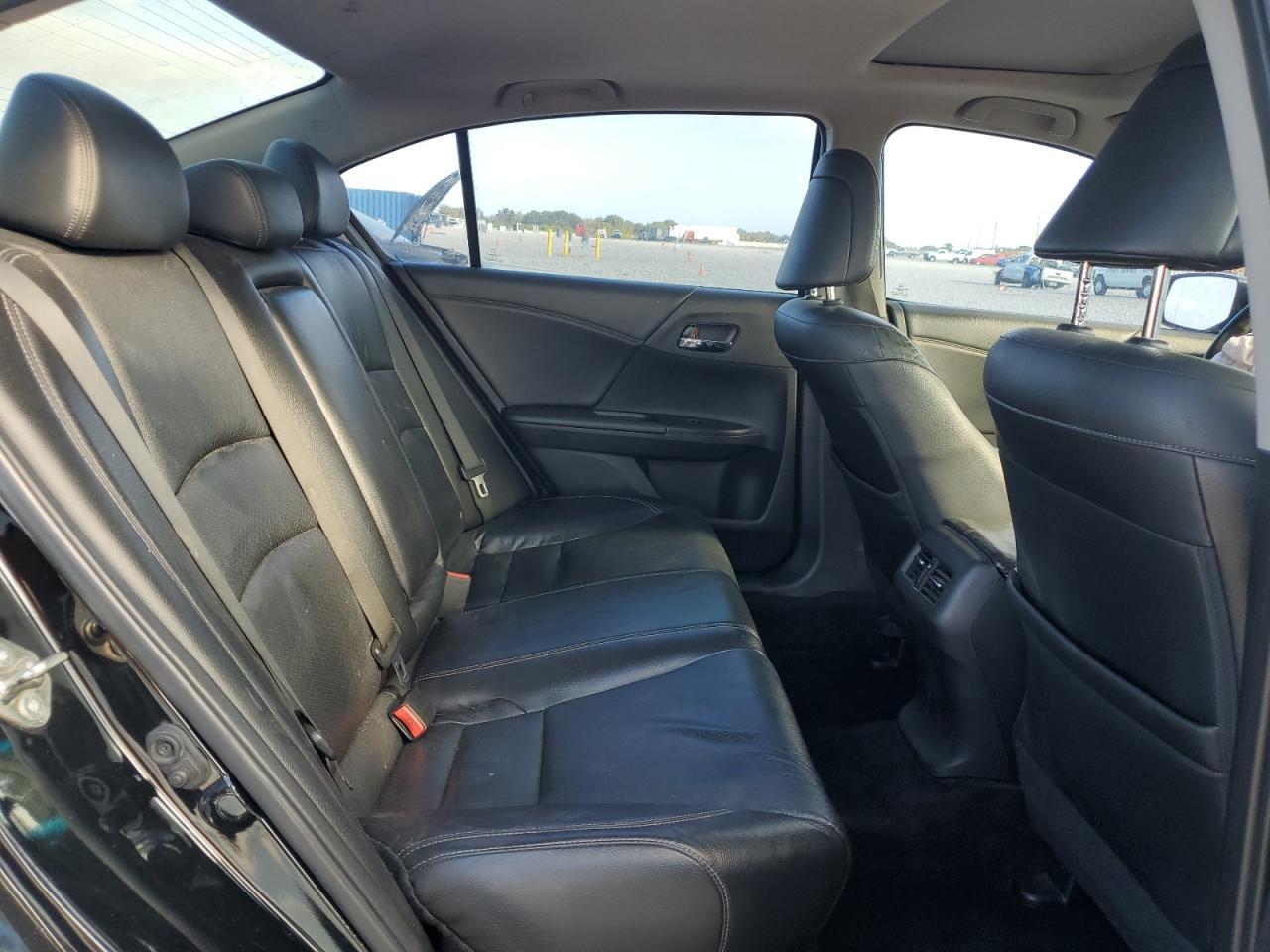 2015 HONDA ACCORD