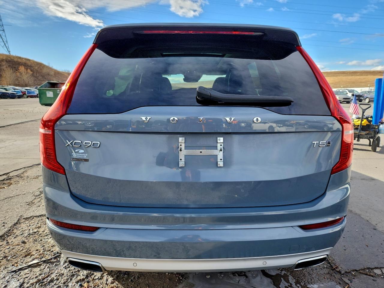 2020 VOLVO XC90