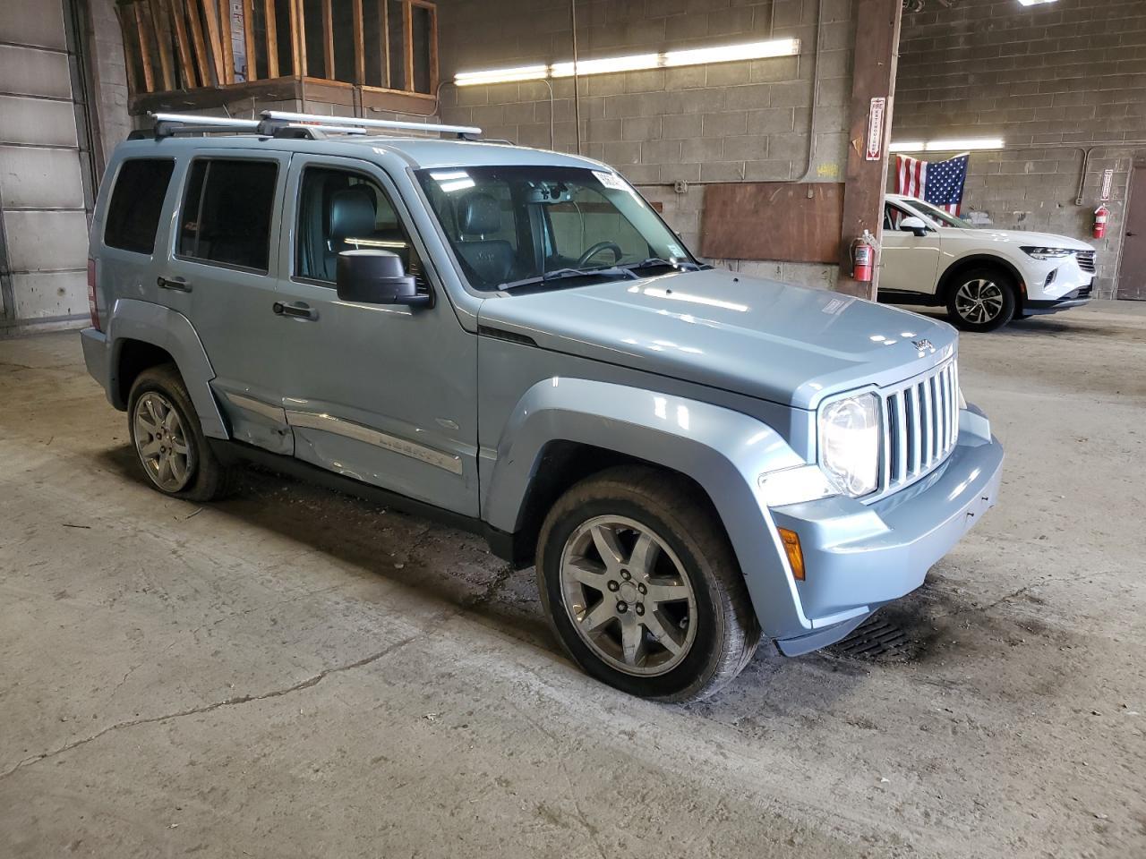 2012 JEEP Liberty