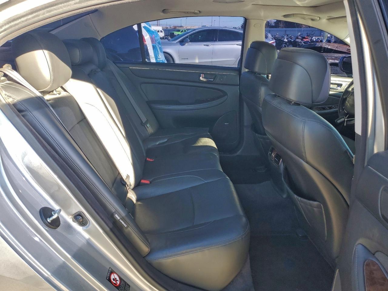 2011 HYUNDAI GENESIS