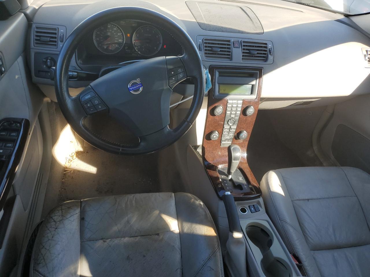 2006 VOLVO V50