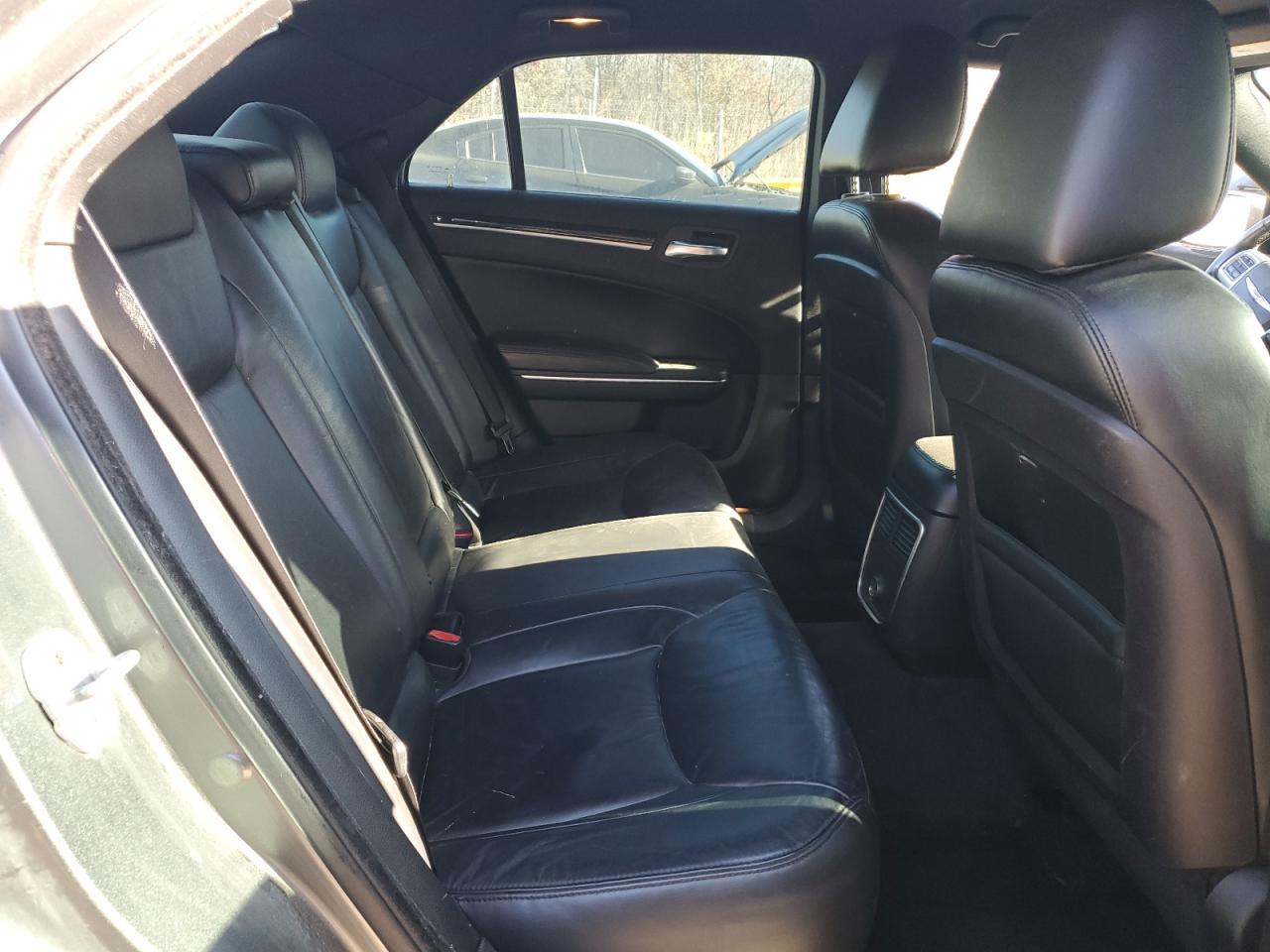 2011 CHRYSLER 300