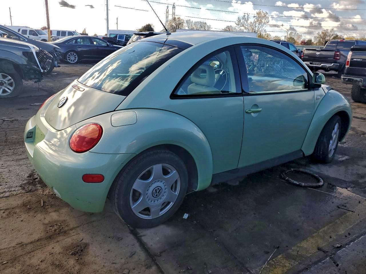 2000 VOLKSWAGEN Beetle