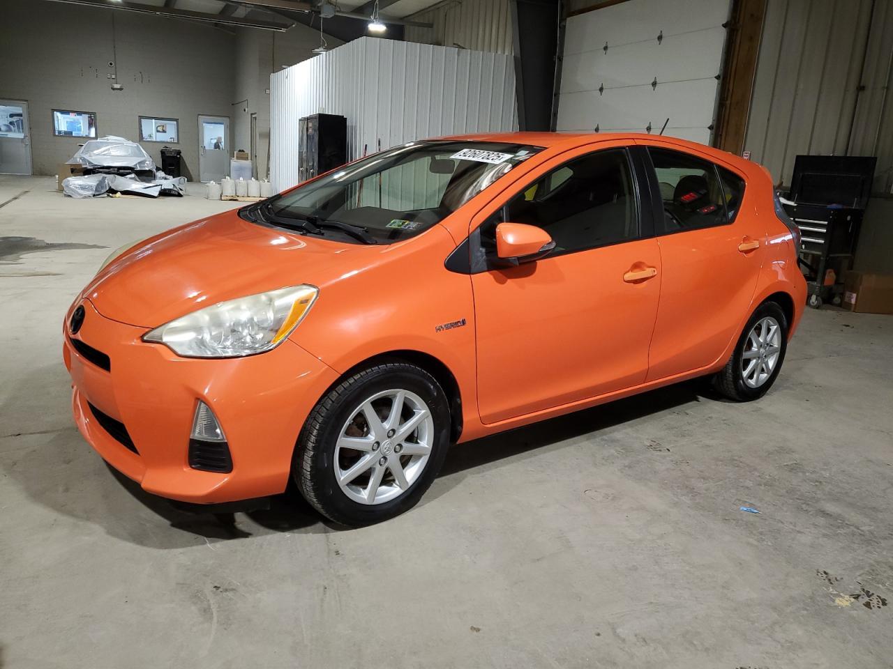 2012 TOYOTA Prius c