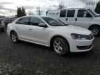 2013 VOLKSWAGEN Passat