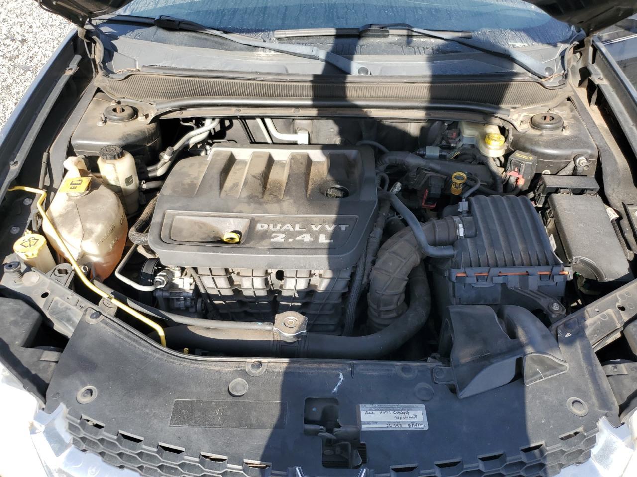2013 DODGE Avenger