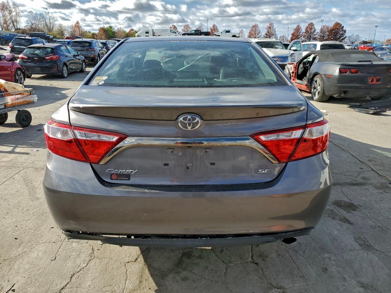 2017 TOYOTA CAMRY