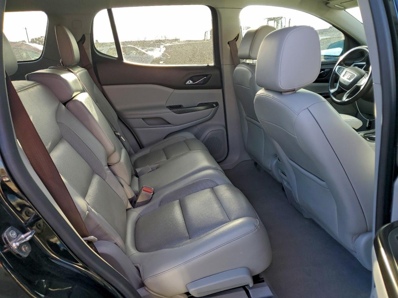2017 GMC ACADIA