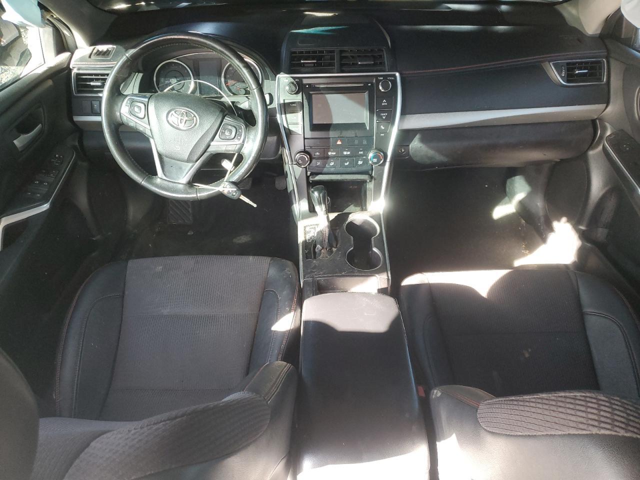 2016 TOYOTA CAMRY
