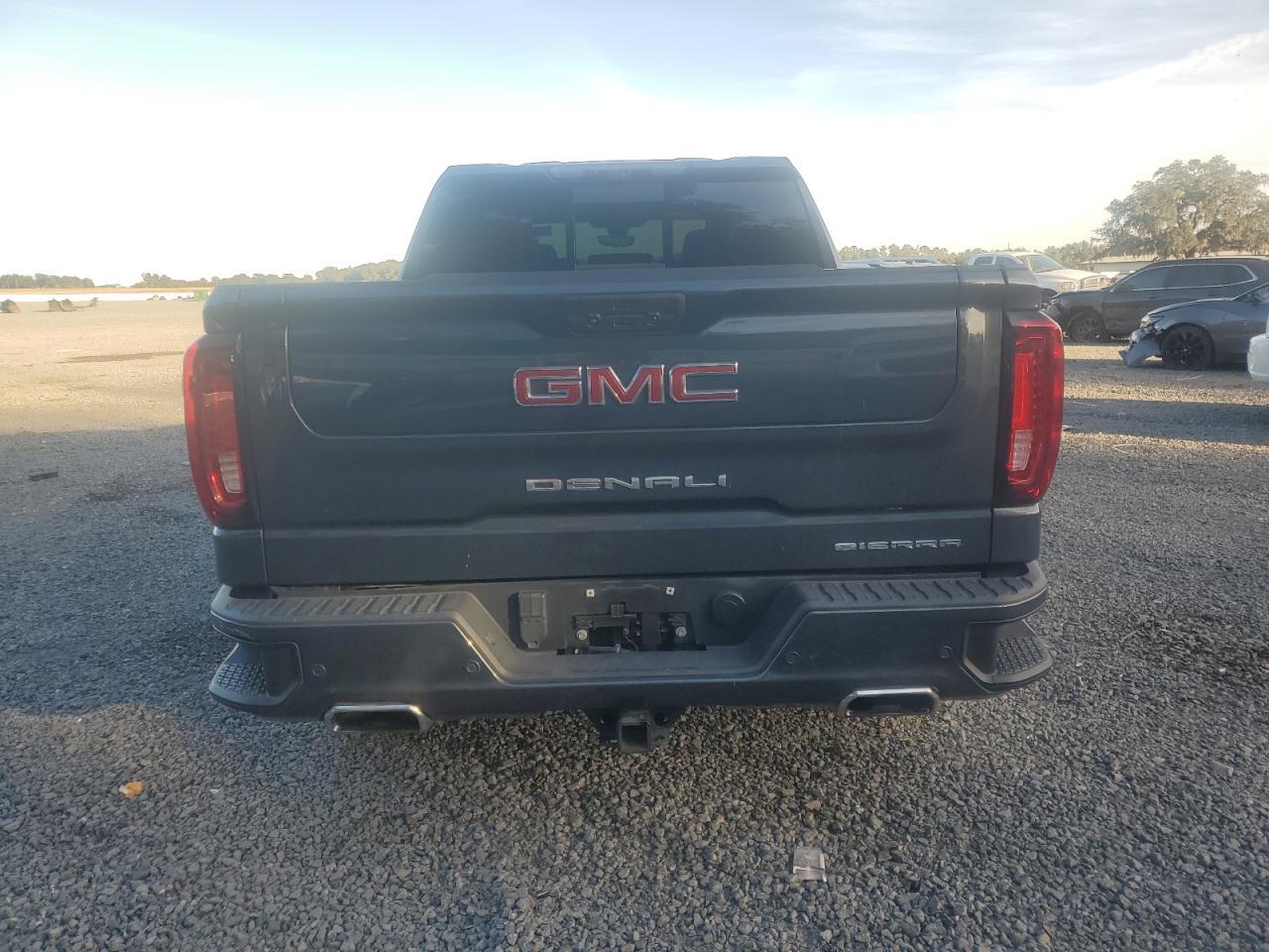 2021 GMC Sierra