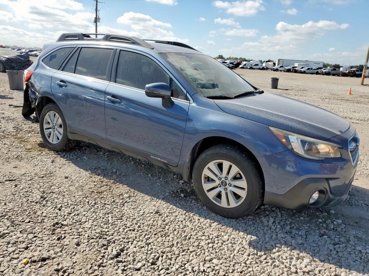2018 SUBARU Outback