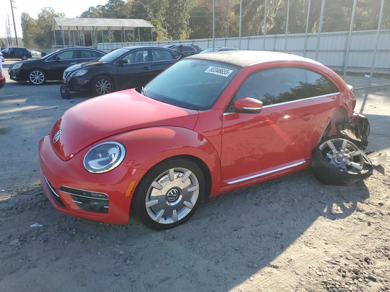 2019 VOLKSWAGEN Beetle