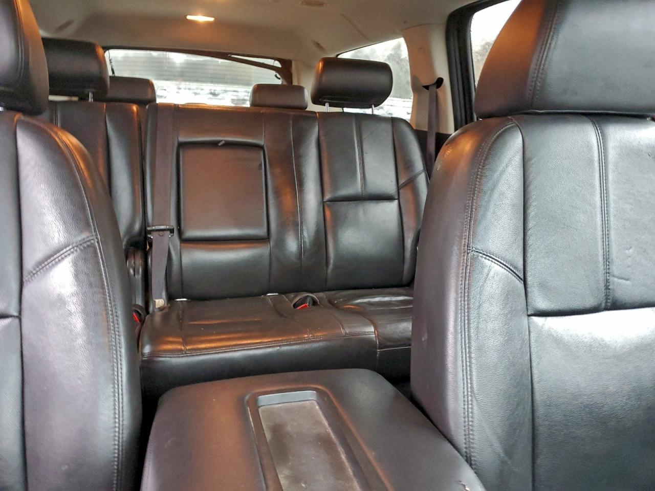 2008 CHEVROLET Suburban