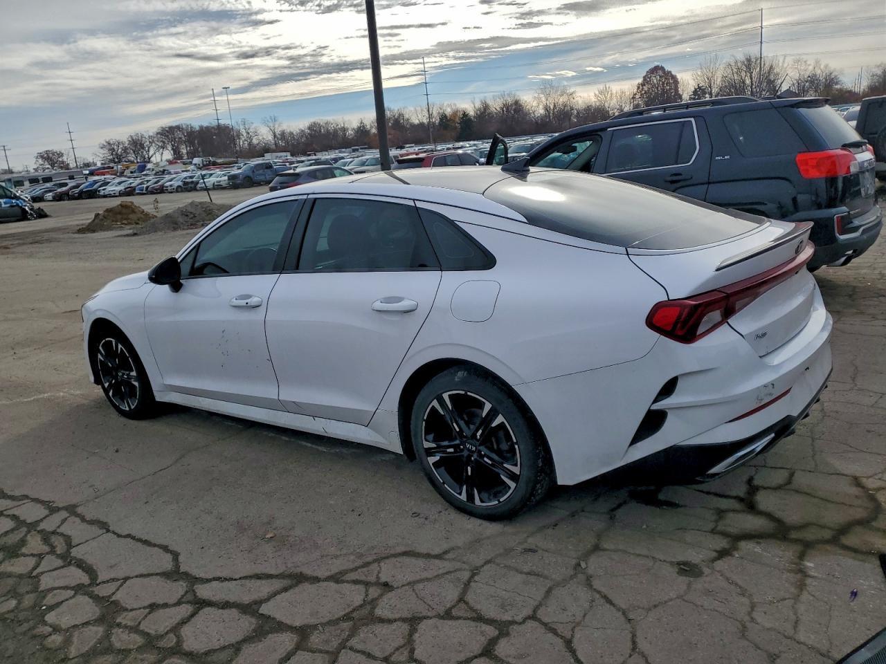 2021 KIA K5