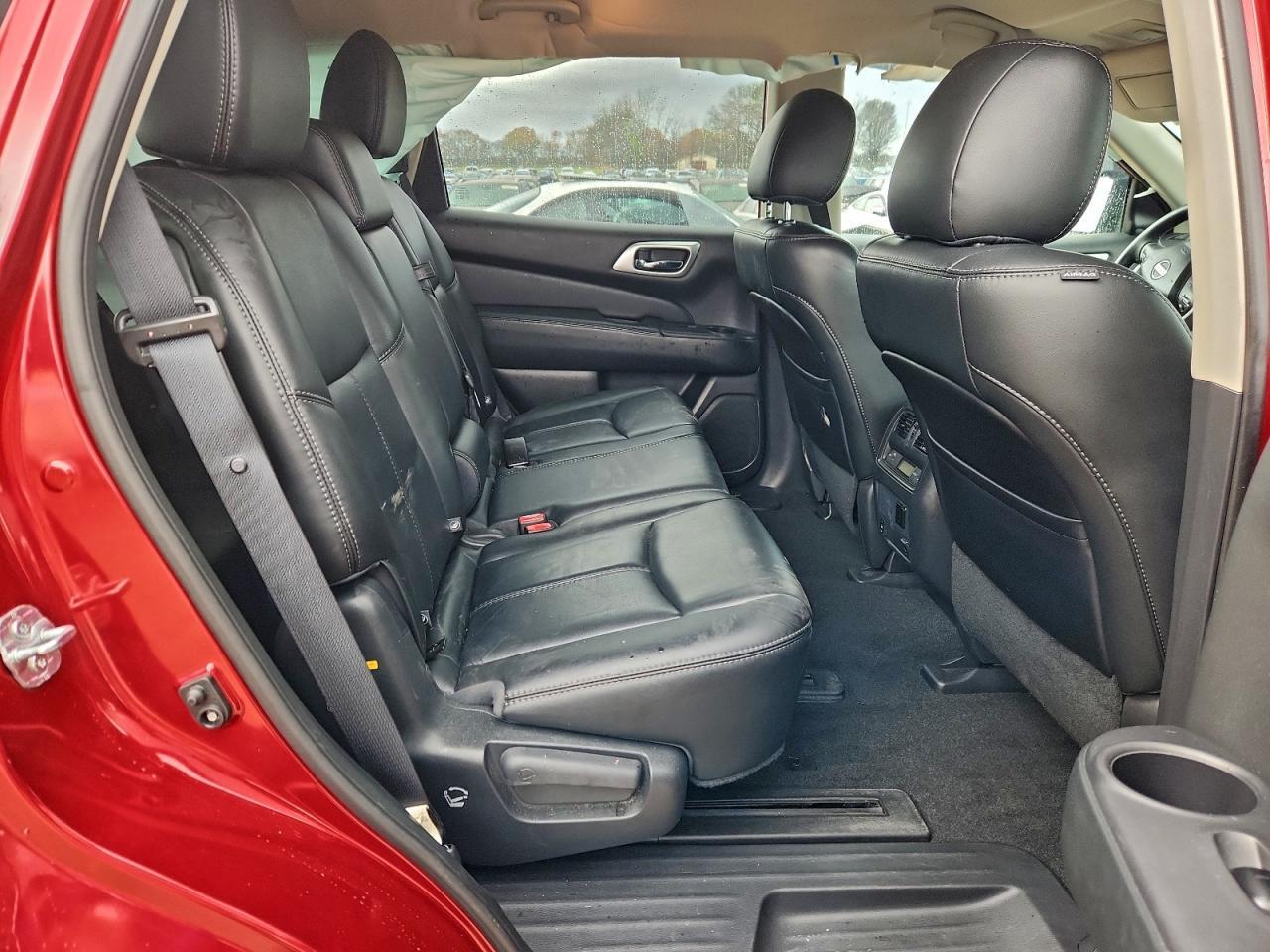 2016 NISSAN PATHFINDER