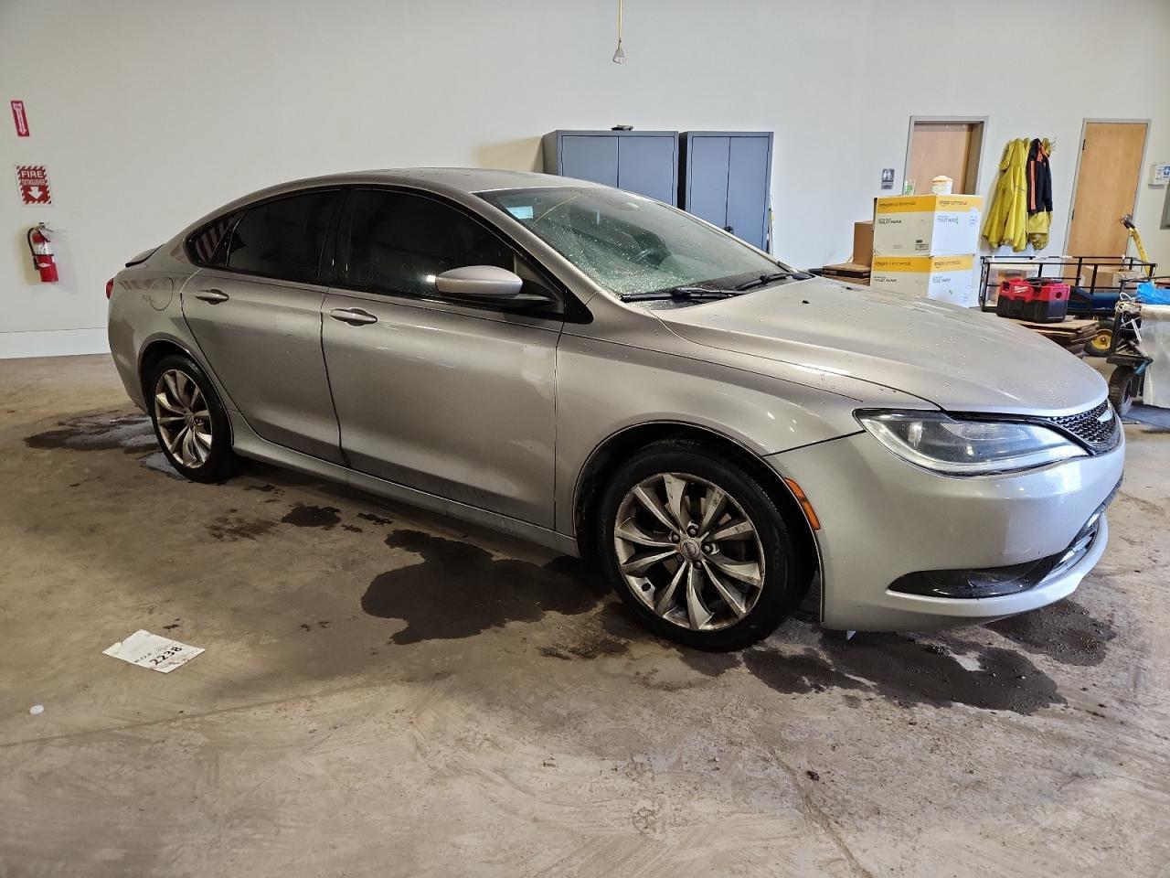 2016 CHRYSLER 200