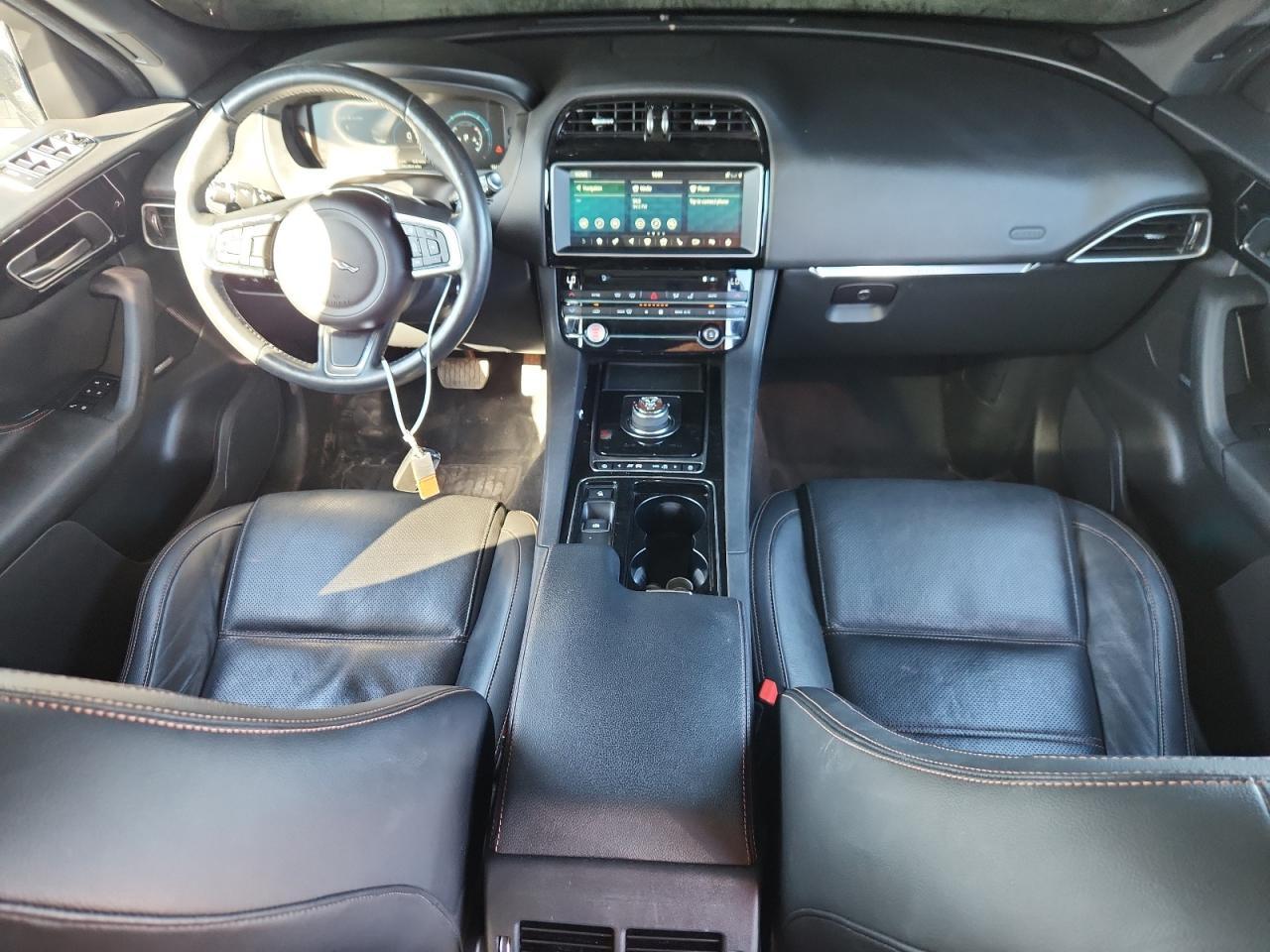 2018 JAGUAR F-Pace