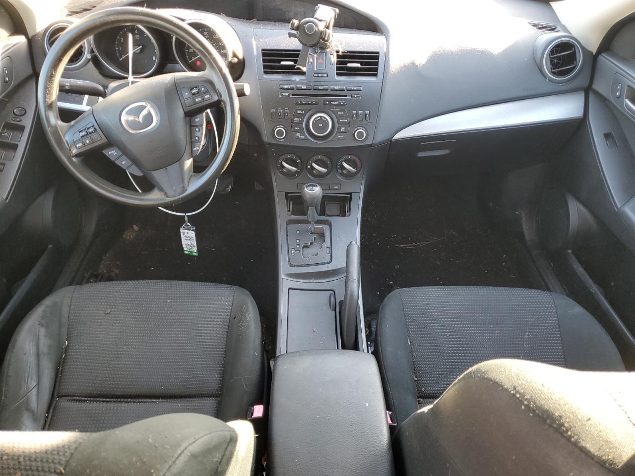 2013 MAZDA 3