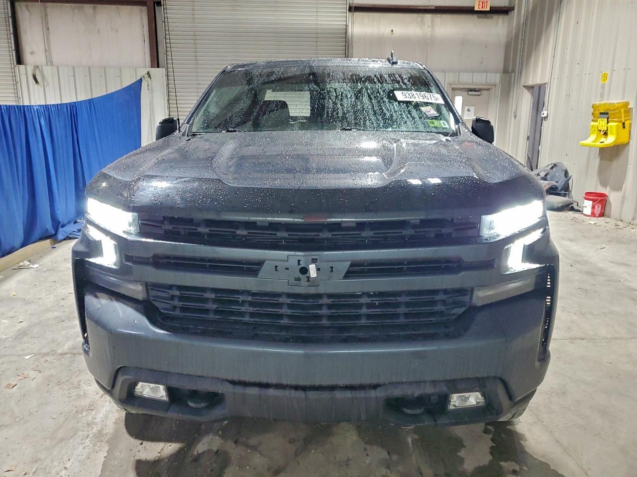 2021 CHEVROLET Silverado