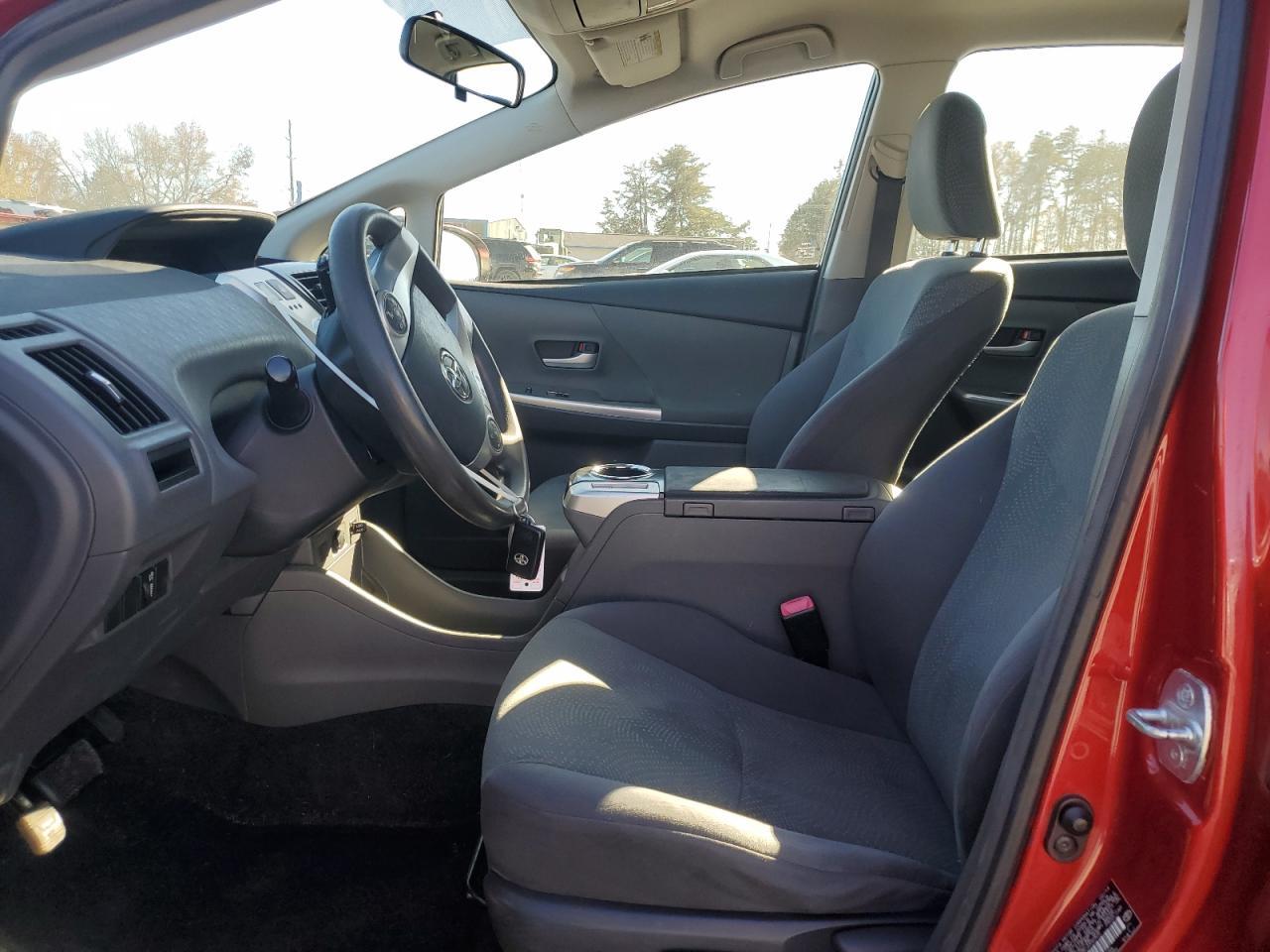 2014 TOYOTA PRIUS V