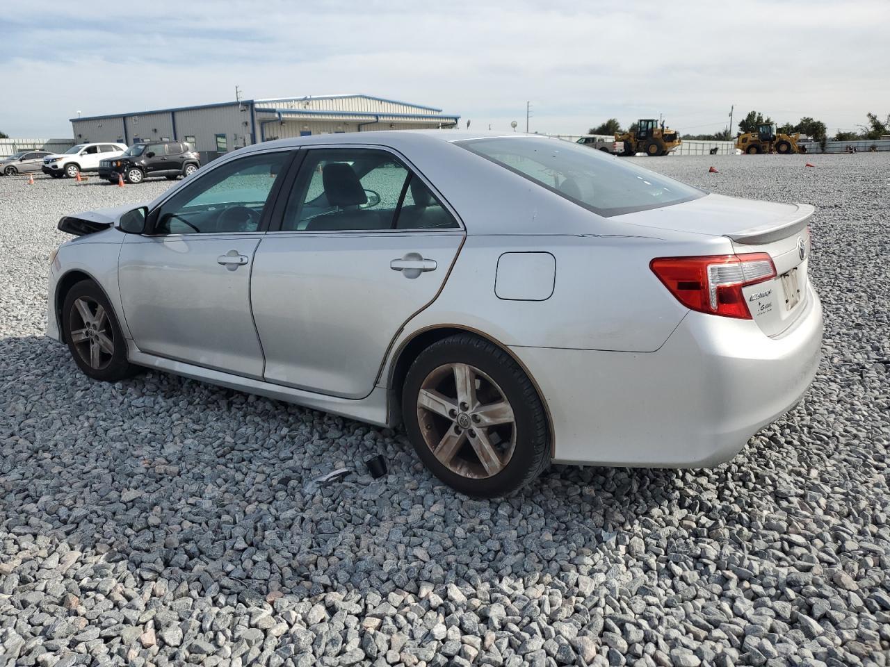 2014 TOYOTA CAMRY