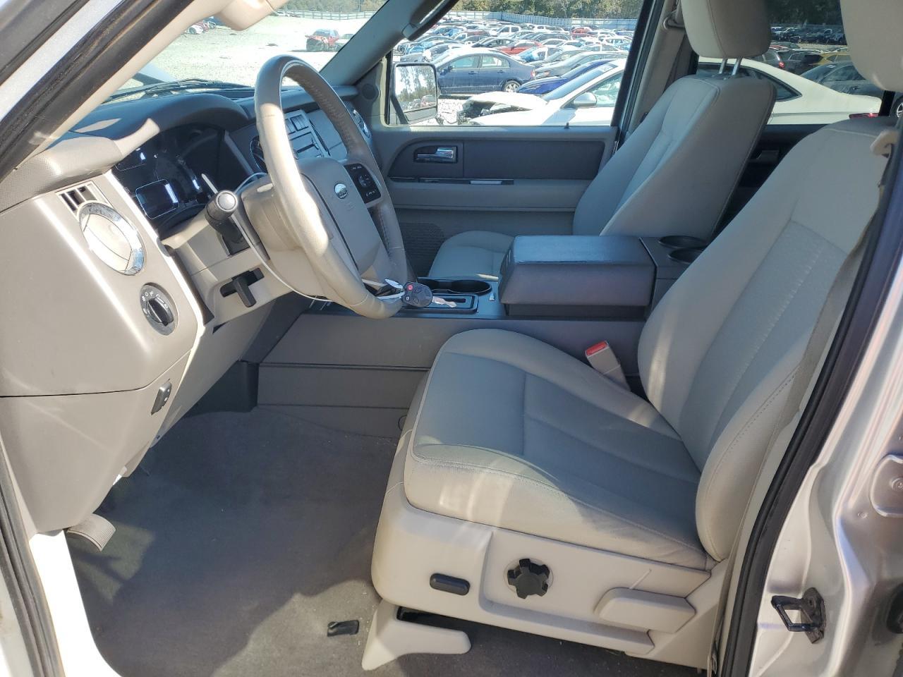 2010 FORD Expedition