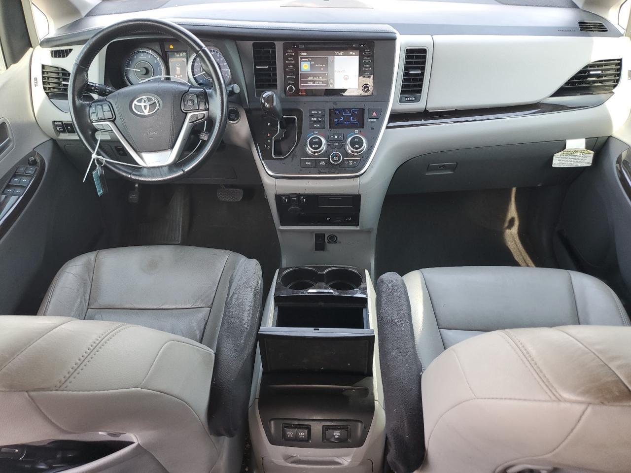 2019 TOYOTA SIENNA