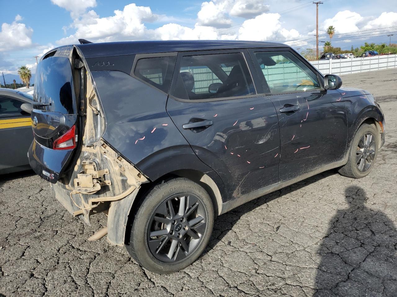 2021 KIA SOUL
