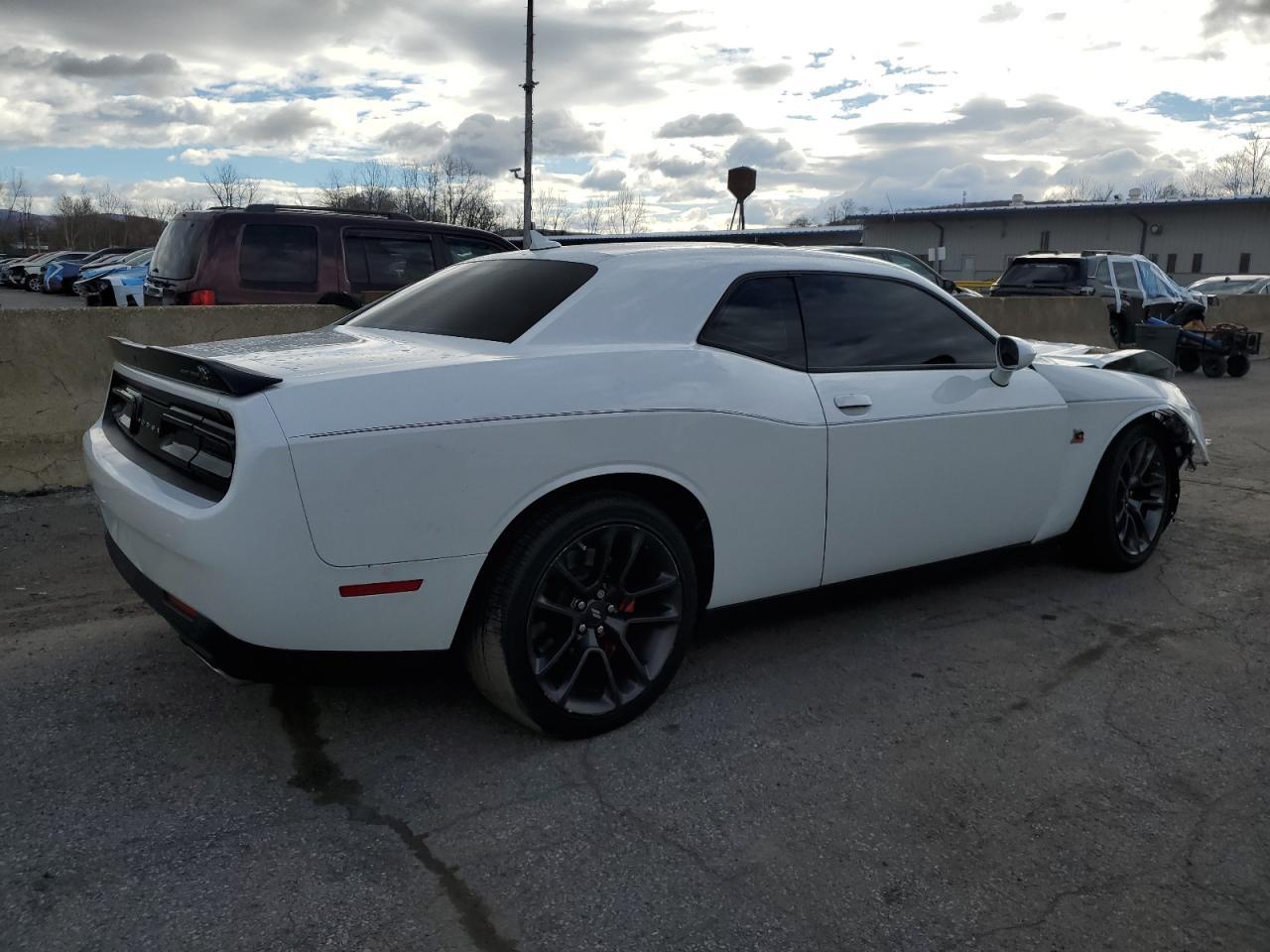 2021 DODGE Challenger