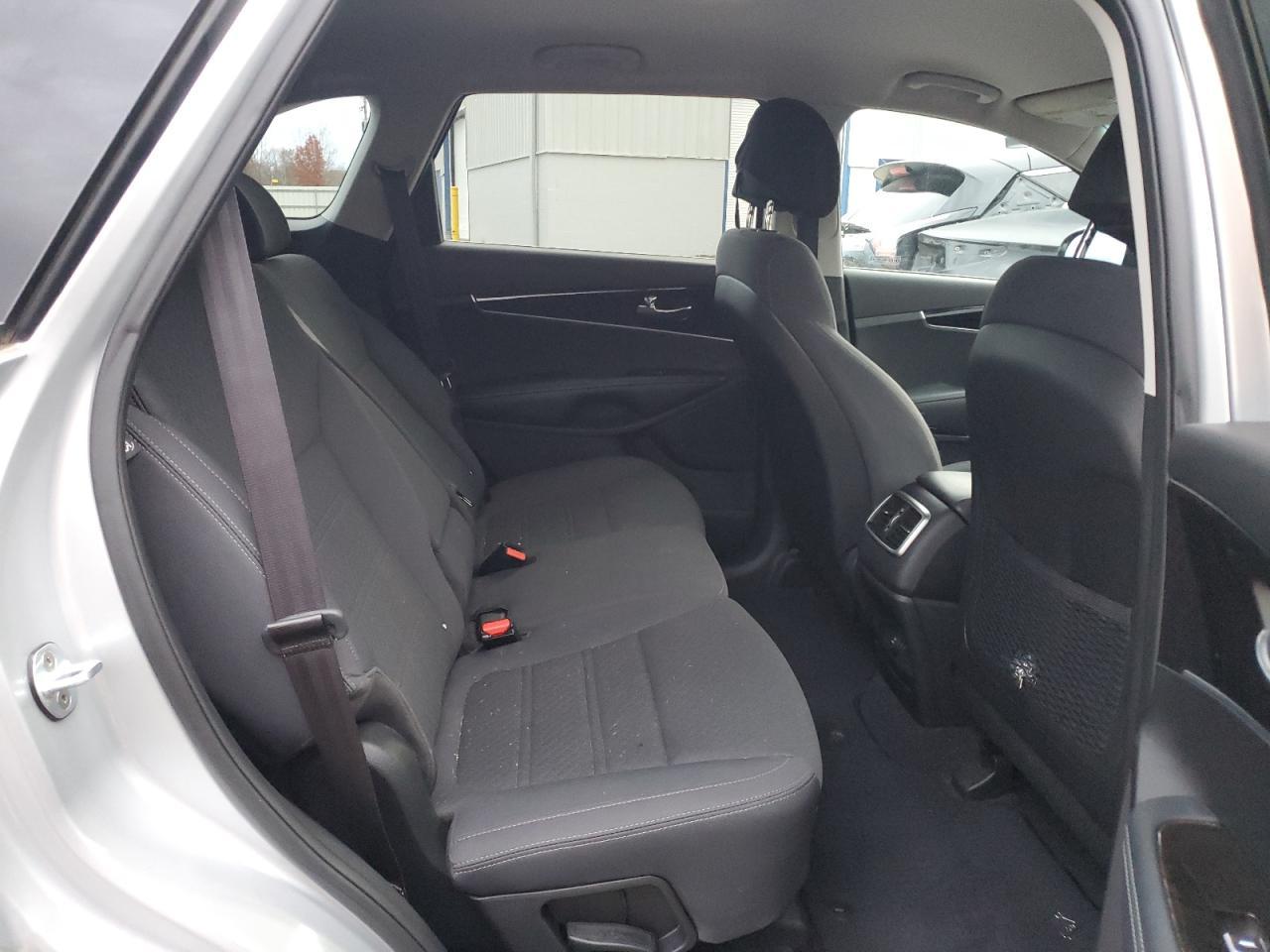 2017 KIA SORENTO
