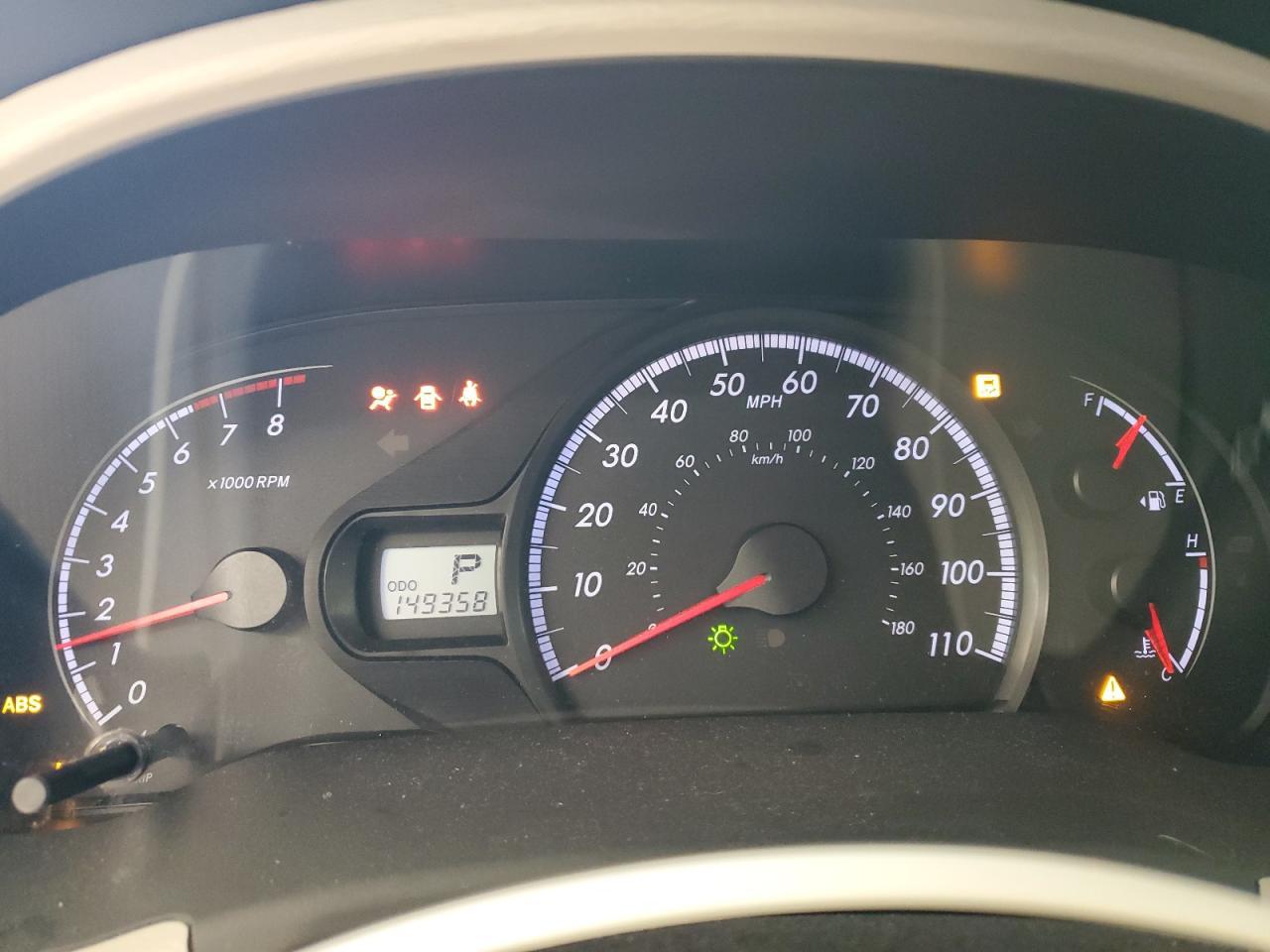 2012 TOYOTA SIENNA